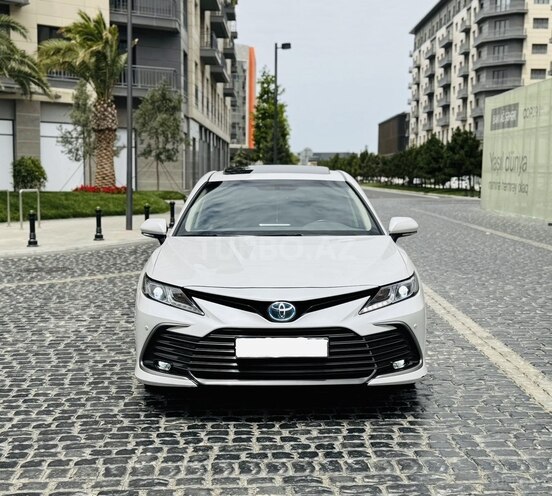 Toyota Camry-1