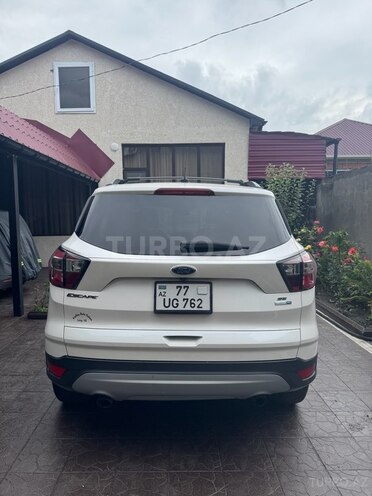 Ford Escape 2017, 71,000 km - 1.5 л - Zaqatala