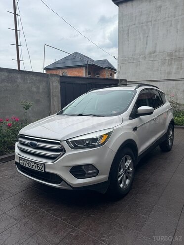 Ford Escape 2017, 71,000 km - 1.5 л - Zaqatala