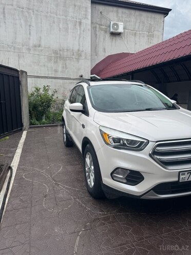 Ford Escape 2017, 71,000 km - 1.5 л - Zaqatala