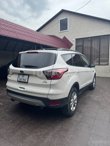 Ford Escape 2017, 71,000 km - 1.5 л - Zaqatala