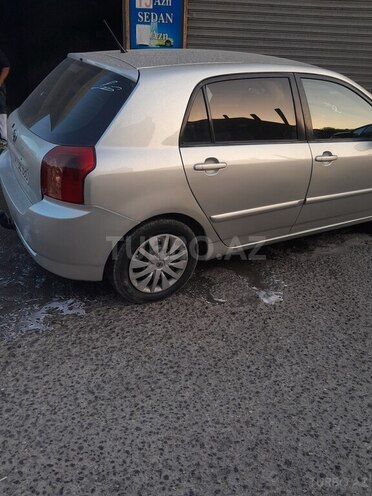 Toyota Corolla 2004, 490,000 km - 1.4 l - Bakı
