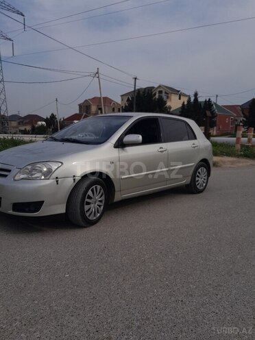 Toyota Corolla 2004, 490,000 km - 1.4 l - Bakı