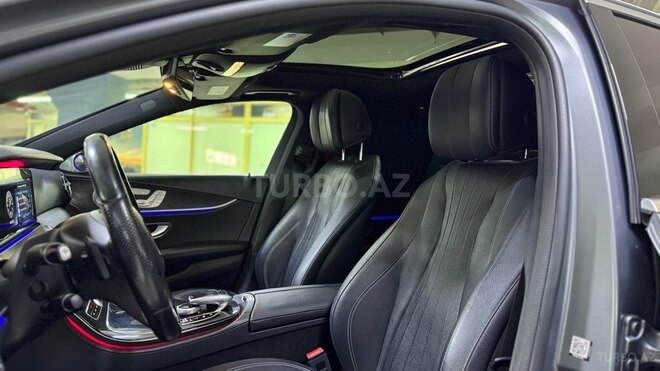 Mercedes E 300-7