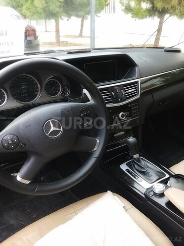 Mercedes E 250 2009, 272,000 km - 1.8 l - Bakı