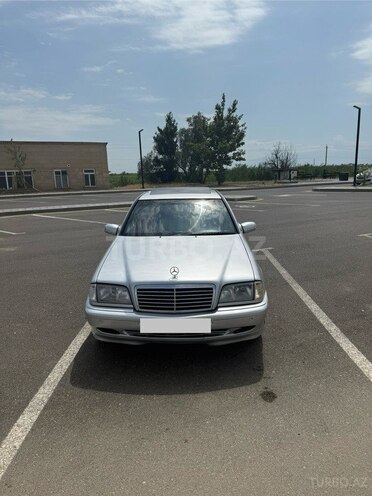 Mercedes C 180 2000, 246,400 km - 1.8 l - Yevlax
