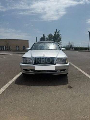 Mercedes C 180 2000, 246,400 km - 1.8 l - Yevlax