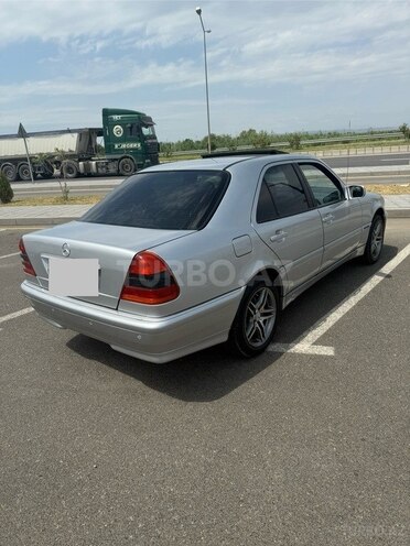 Mercedes C 180 2000, 246,400 km - 1.8 l - Yevlax