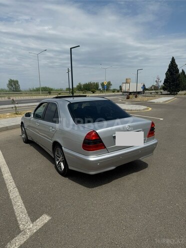 Mercedes C 180 2000, 246,400 km - 1.8 l - Yevlax