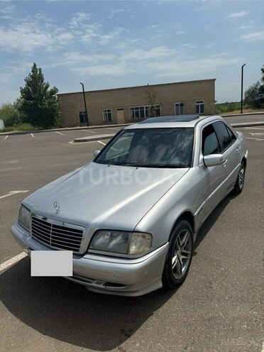 Mercedes C 180 2000, 246,400 km - 1.8 l - Yevlax