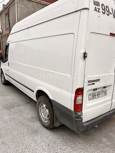 Ford Transit-7