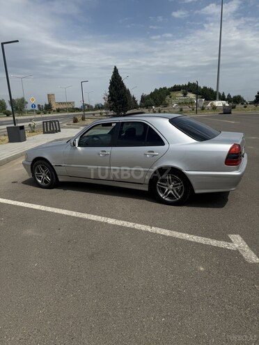 Mercedes C 180 2000, 246,400 km - 1.8 l - Yevlax