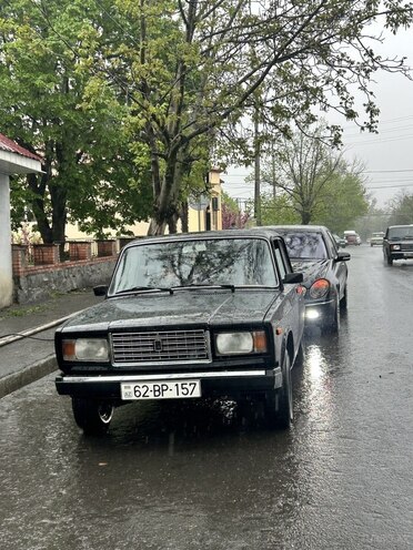 LADA (VAZ) 2107 2011, 70,000 km - 1.6 l - Qax
