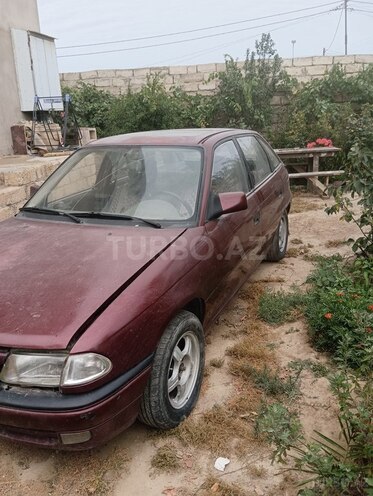 Opel Astra 1992, 100,000 km - 1.8 l - Bakı