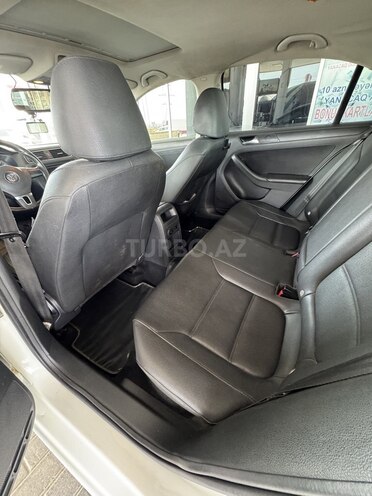 Volkswagen Jetta 2011, 250,000 km - 2.5 l - Bakı