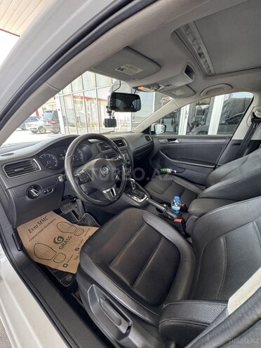 Volkswagen Jetta 2011, 250,000 km - 2.5 l - Bakı