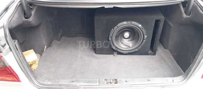 Mercedes E 220 1999, 483,732 km - 2.2 l - Tovuz