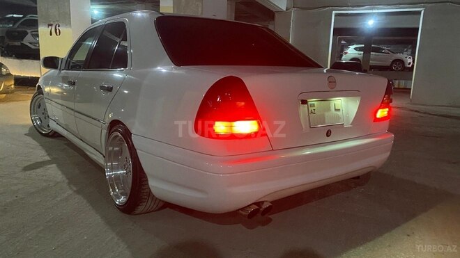 Mercedes C 230 1993, 250,000 km - 2.3 l - Bakı