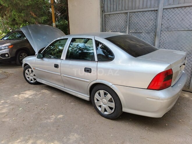 Opel Vectra 1999, 350,000 km - 1.8 l - Bakı