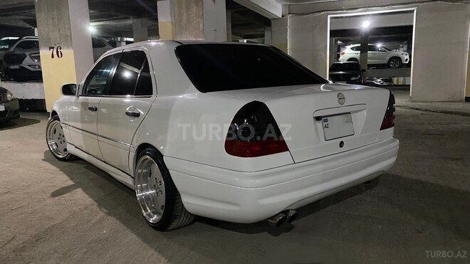 Mercedes C 230 1993, 250,000 km - 2.3 l - Bakı