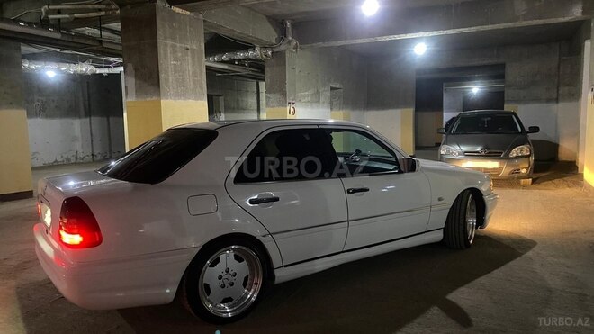Mercedes C 230 1993, 250,000 km - 2.3 l - Bakı