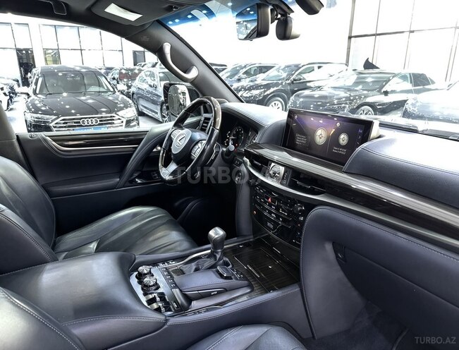 Lexus LX 570 2016, 130,900 km - 5.7 l - Bakı