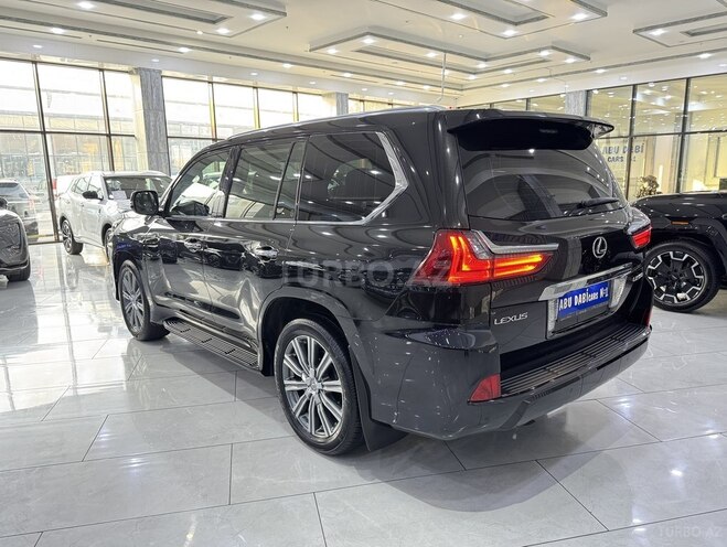 Lexus LX 570 2016, 130,900 km - 5.7 l - Bakı