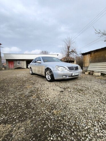 Mercedes S 320 1999, 320,000 km - 3.2 л - Quba
