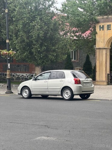 Toyota Corolla 2006, 180,000 km - 1.4 l - Qax