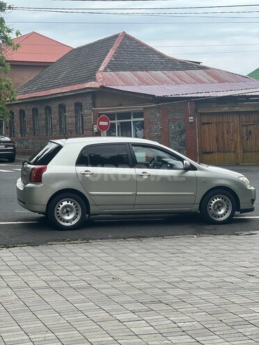 Toyota Corolla 2006, 180,000 km - 1.4 l - Qax