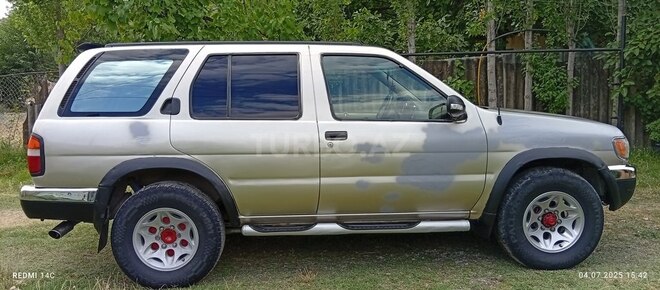 Nissan Pathfinder 1997, 452,865 km - 3.3 l - İsmayıllı