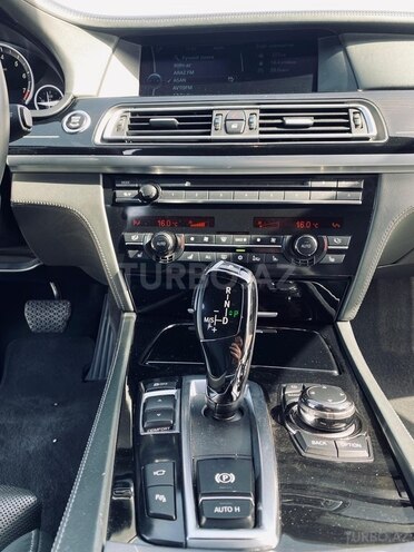 BMW 750 2011, 248,000 km - 4.4 l - Bakı