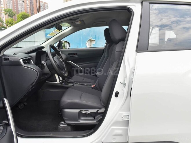 Toyota Corolla Cross 2025, 0 km - 2.0 л - Bakı