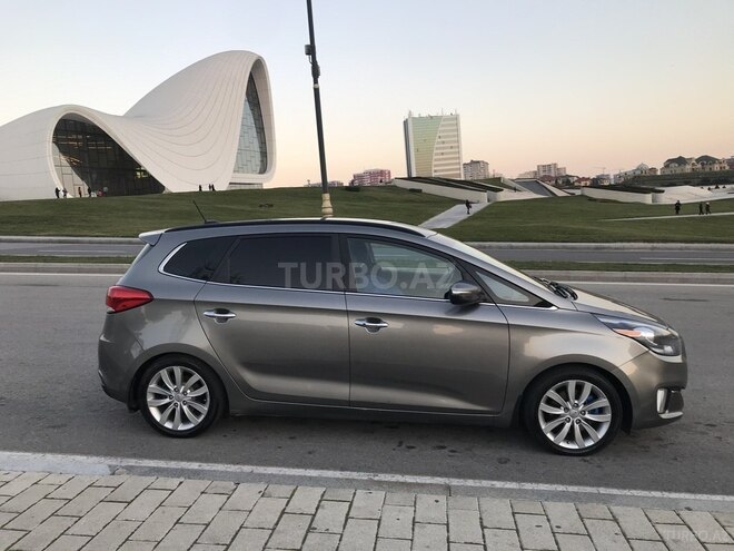 Kia Carens 2015, 220,000 km - 2.0 l - Bakı