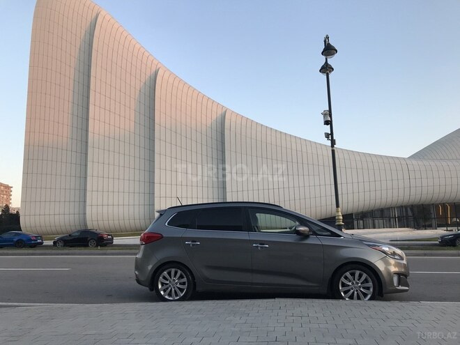 Kia Carens 2015, 220,000 km - 2.0 l - Bakı