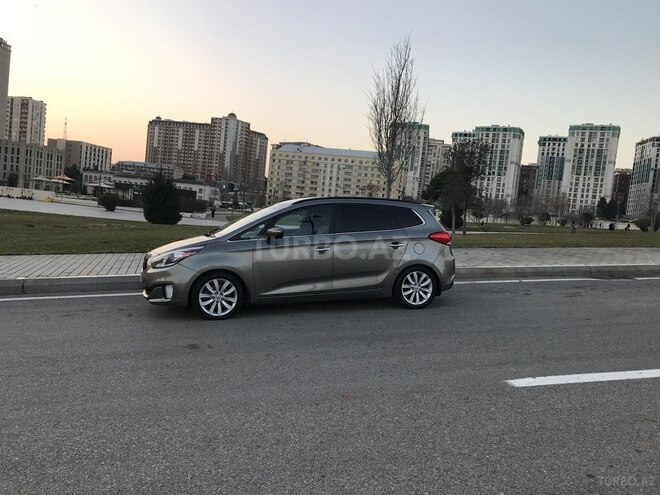 Kia Carens 2015, 220,000 km - 2.0 l - Bakı