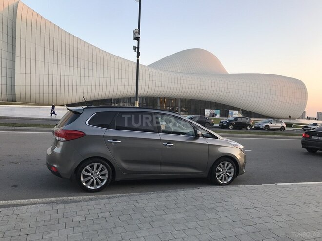 Kia Carens 2015, 220,000 km - 2.0 l - Bakı