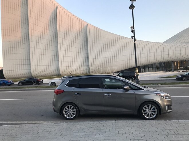 Kia Carens 2015, 220,000 km - 2.0 l - Bakı