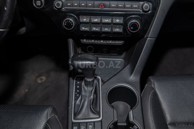 Kia Sportage-21