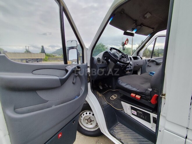 Mercedes  2005, 700,000 km - 2.2 l - Astara