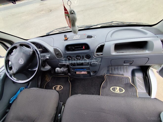 Mercedes  2005, 700,000 km - 2.2 l - Astara