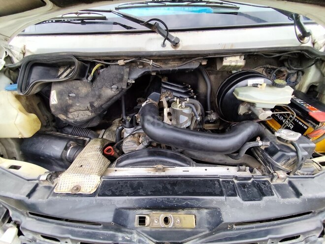 Mercedes  2005, 700,000 km - 2.2 l - Astara