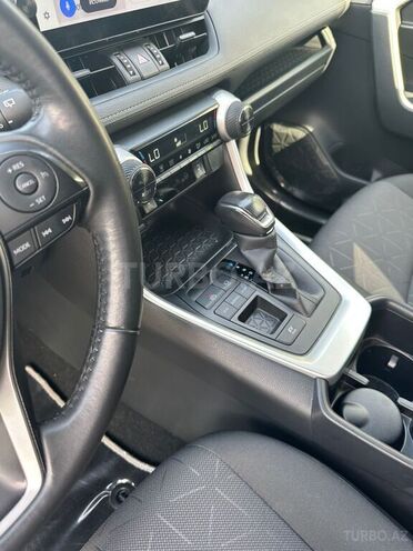 Toyota RAV4 2023, 28,000 km - 2.5 л - Bakı