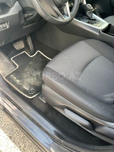 Toyota RAV4 2023, 28,000 km - 2.5 л - Bakı