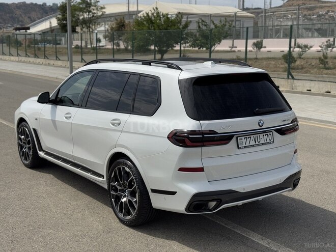 BMW X7-8