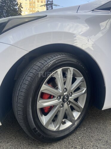 Hyundai Avante 2014, 207,000 km - 1.6 л - Bakı