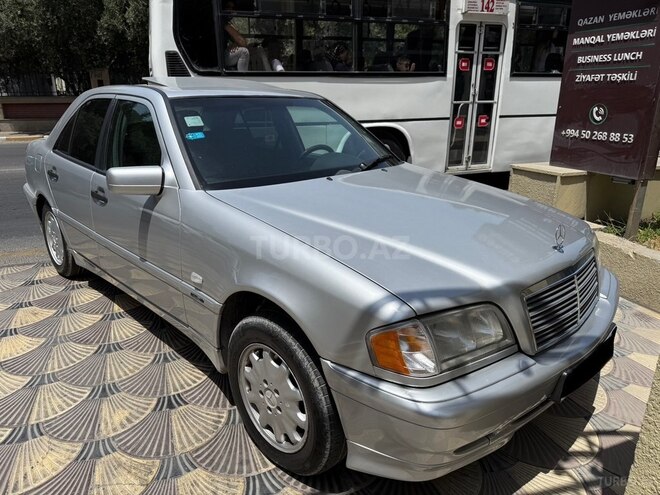 Mercedes C 200 1998, 333,000 km - 2.0 л - Bakı