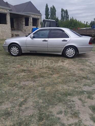 Mercedes C 220 d 1999, 334,770 km - 2.2 l - İmişli