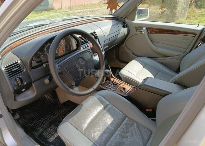 Mercedes C 230 1999, 273,285 km - 2.3 l - Cəlilabad
