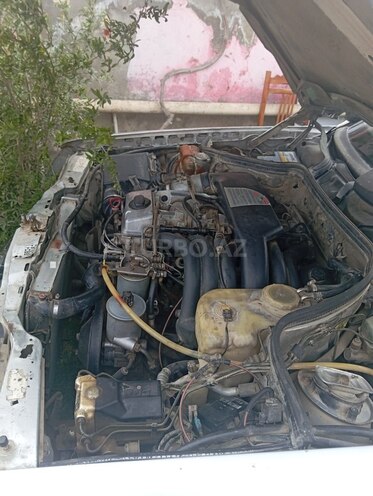 Mercedes E 250 1993, 751,440 km - 2.5 l - Bakı